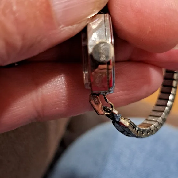 Vintage Bulova Watch - Picture 2 of 5